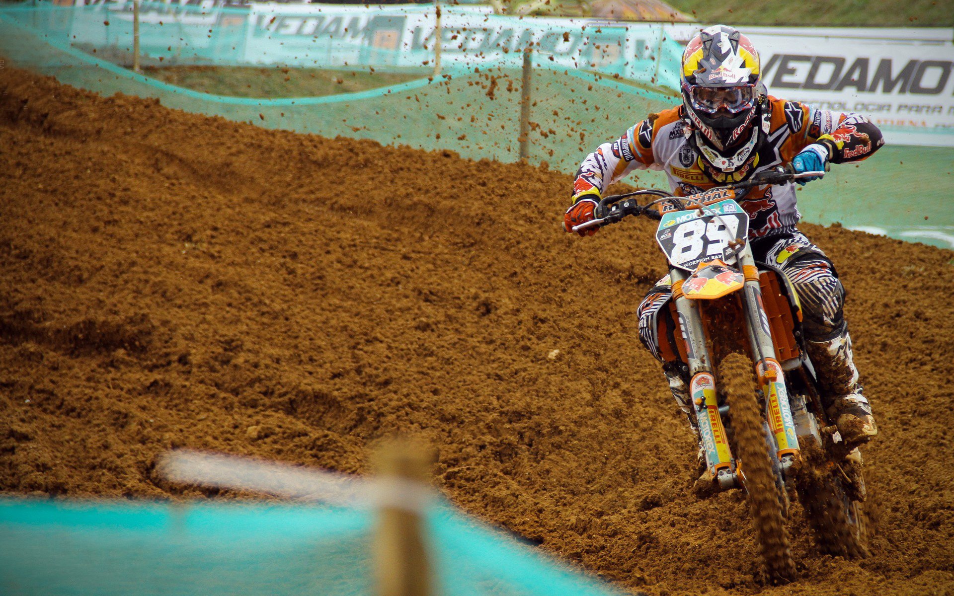 掘金发布球员自传集《我们就是丹佛》，首日销量破万